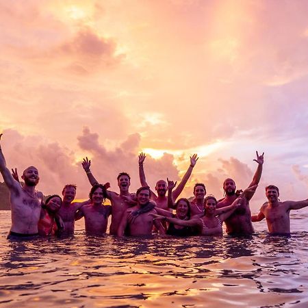 Mad Monkey Hostel Nacpan Beach (Adults Only) Эль-Нидо Экстерьер фото