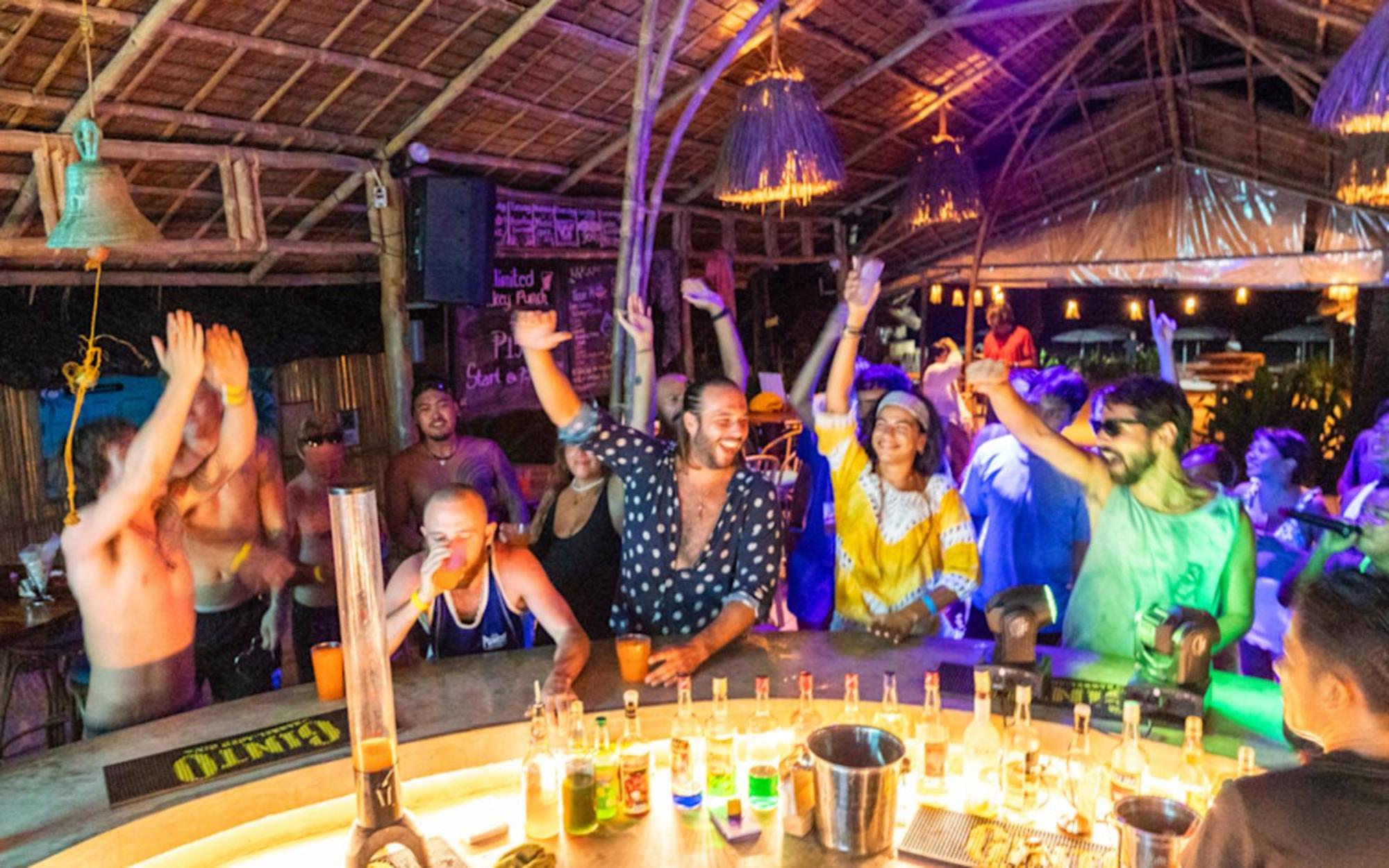 Mad Monkey Hostel Nacpan Beach (Adults Only) Эль-Нидо Экстерьер фото